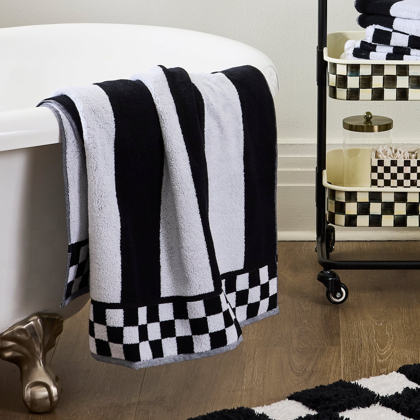 Courtly Striped Bath Towel